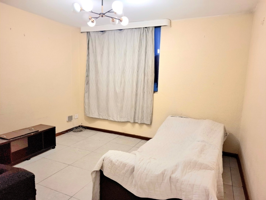 2 Bedroom Property for Sale in Avondale Western Cape